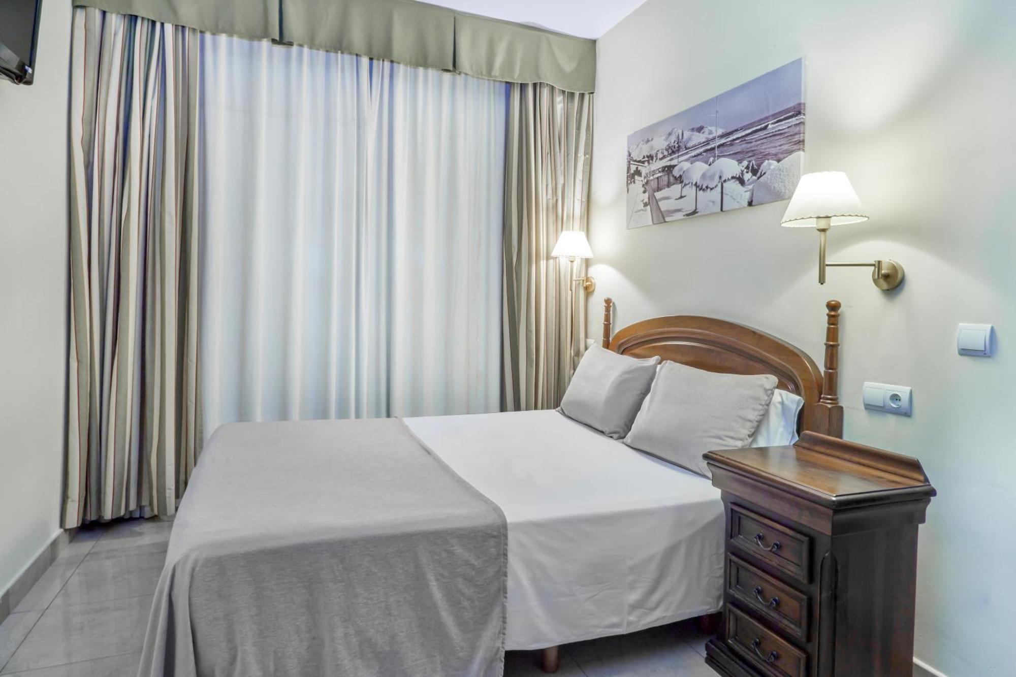 Sunway Playa Golf & Spa Sitges Buitenkant foto